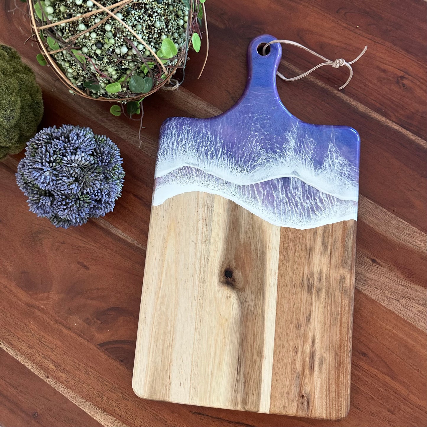 Charcuterie board - Paddle | Shades of Purple