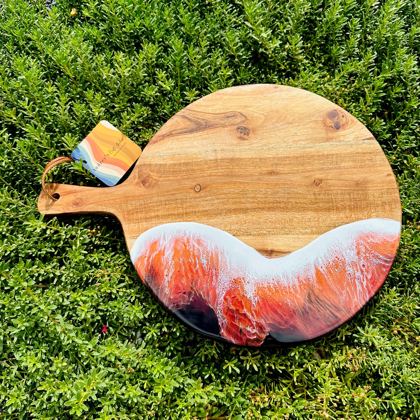 Charcuterie board - Round Paddle | Volcanic Sunset