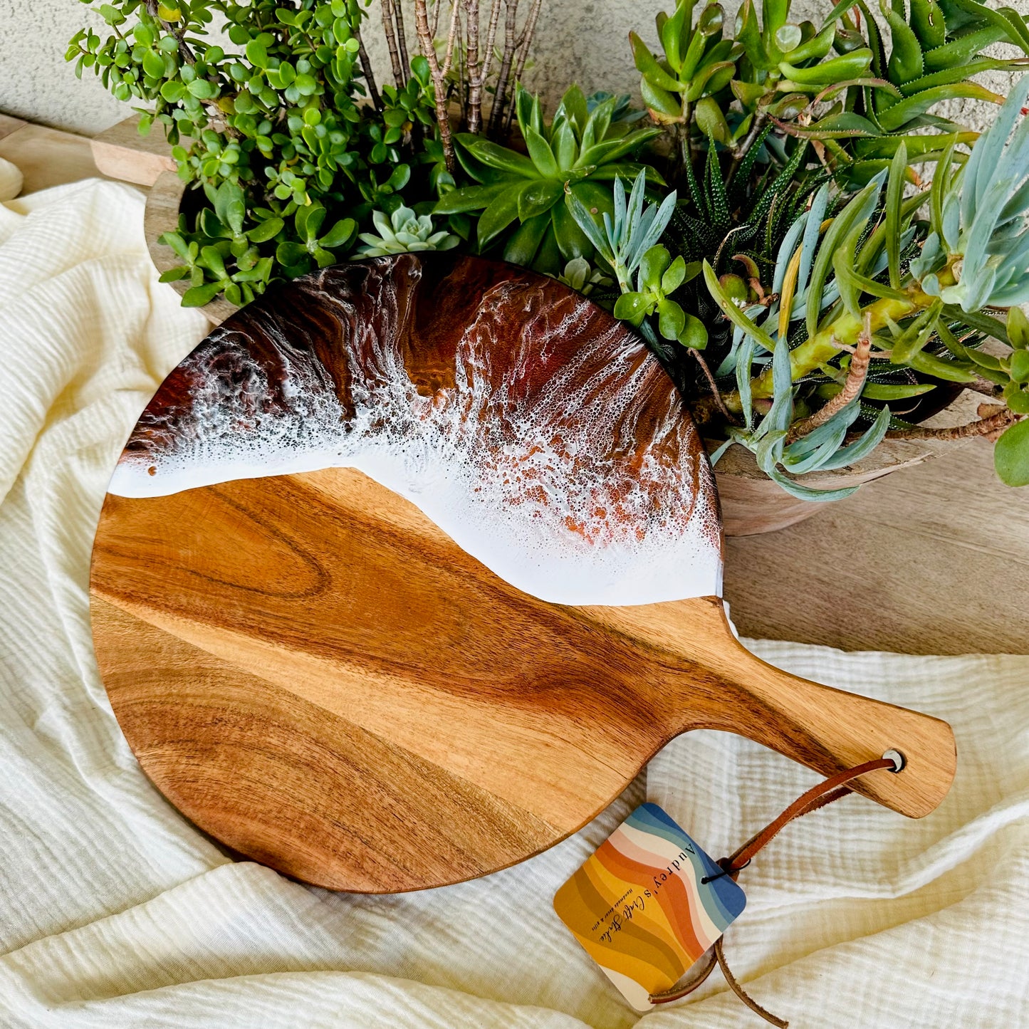 Charcuterie board - Round Paddle | Volcanic Sunset