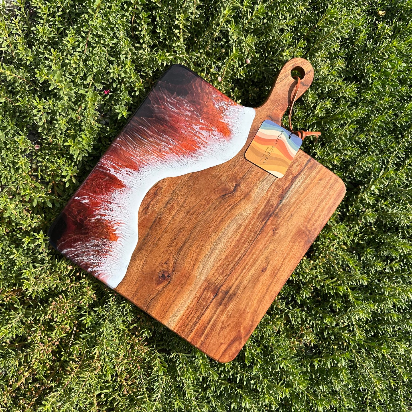 Charcuterie board - Paddle | Volcanic Sunset