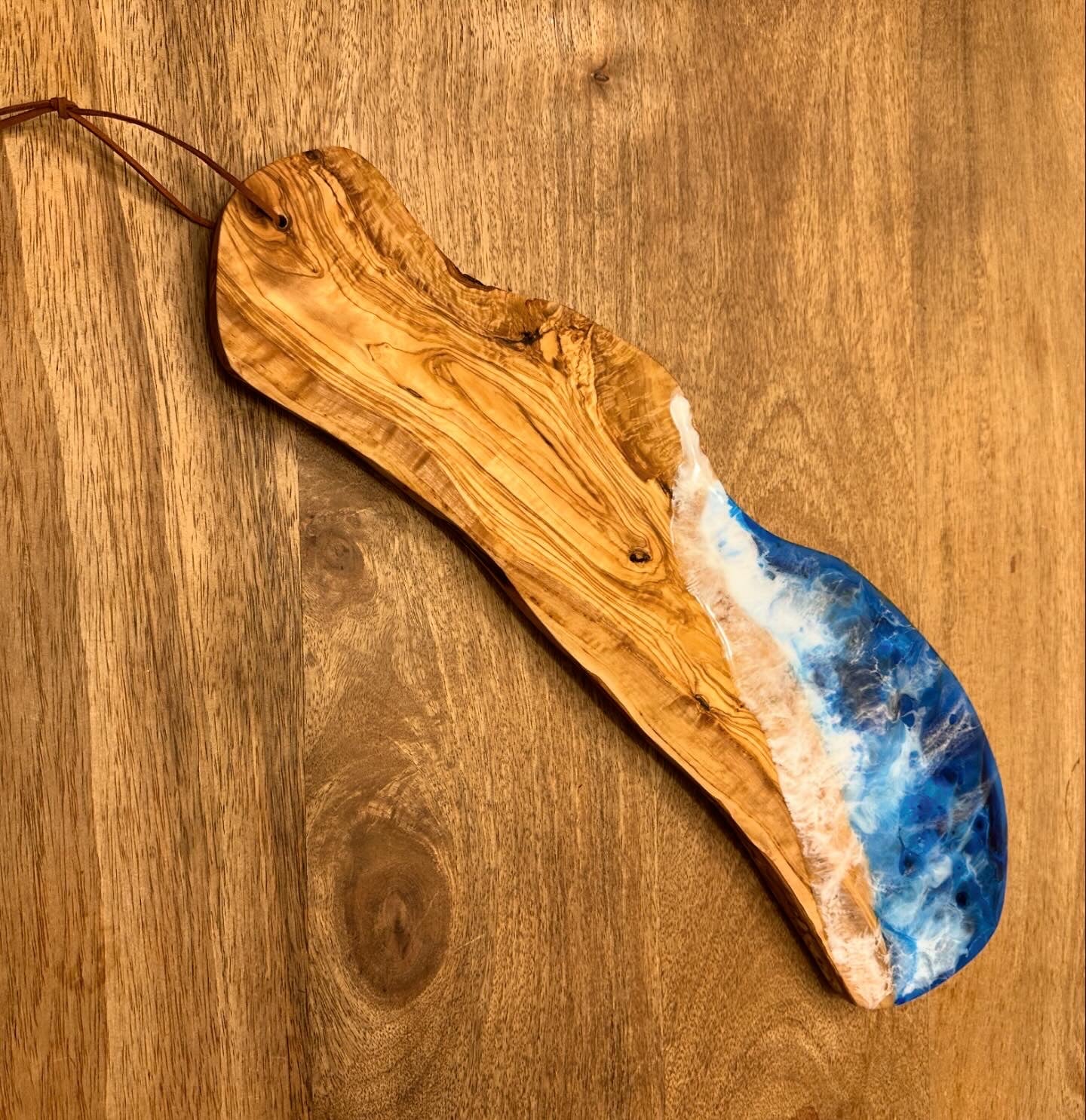 Charcuterie Board | Ocean Waves | Olive Wood (several Sizes)